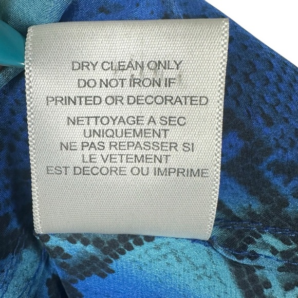 Equipment Femme Silk Button Down Shirt Blue Snake Print Blouse Size Medium - Picture 2 of 14